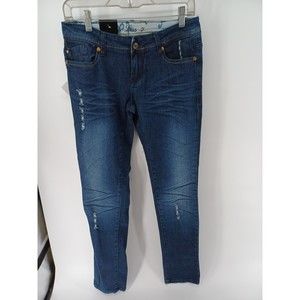A-Liss Junior Women's Skinny Jeans Mid Wash Blue Size 7 Distressed Stretch. NWT.